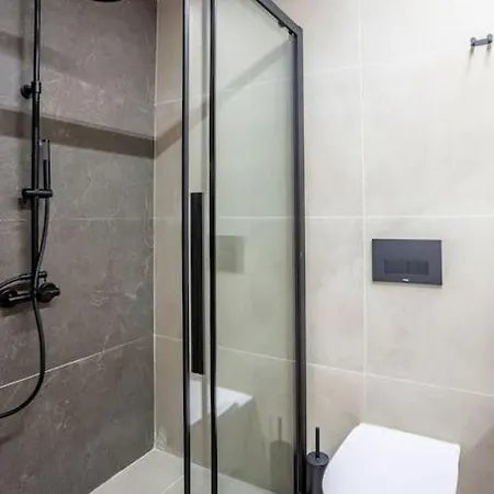 Fsn Lofts 301 / 3p Apartment *