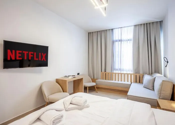 Fsn Lofts 301 / 3p Apartment *